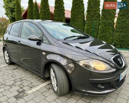 Сеат Altea 2004 у Новояворівськ на Automoto.ua Сірий Сеат Altea, об'ємом двигуна 1.9 л та пробігом 334 тис. км за 5800 $, фото 3 на Automoto.ua