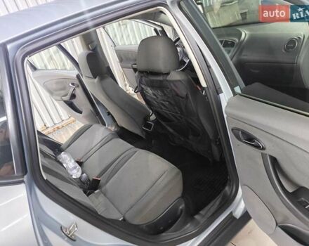 Серый Сеат Алтеа, объемом двигателя 1.9 л и пробегом 276 тыс. км за 4500 $, фото 5 на Automoto.ua