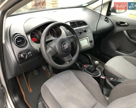 Серый Сеат Алтеа, объемом двигателя 1.6 л и пробегом 300 тыс. км за 4500 $, фото 22 на Automoto.ua