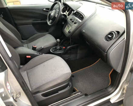 Серый Сеат Алтеа, объемом двигателя 1.6 л и пробегом 300 тыс. км за 4500 $, фото 18 на Automoto.ua