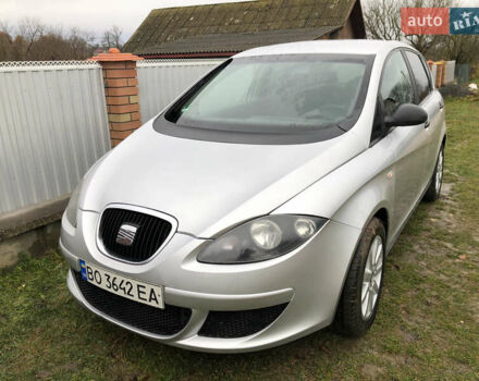 Серый Сеат Алтеа, объемом двигателя 1.6 л и пробегом 300 тыс. км за 4500 $, фото 3 на Automoto.ua