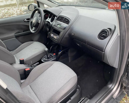 Серый Сеат Алтеа, объемом двигателя 1.6 л и пробегом 240 тыс. км за 5500 $, фото 11 на Automoto.ua