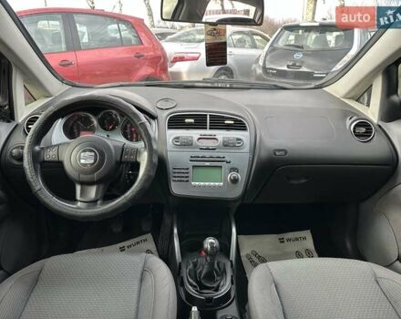 Сірий Сеат Altea, об'ємом двигуна 1.6 л та пробігом 281 тис. км за 4900 $, фото 12 на Automoto.ua