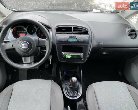 Серый Сеат Алтеа, объемом двигателя 1.6 л и пробегом 240 тыс. км за 5500 $, фото 17 на Automoto.ua