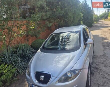 Сірий Сеат Altea, об'ємом двигуна 2 л та пробігом 235 тис. км за 6500 $, фото 1 на Automoto.ua
