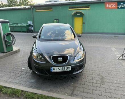 Сірий Сеат Altea, об'ємом двигуна 1.9 л та пробігом 217 тис. км за 5400 $, фото 4 на Automoto.ua