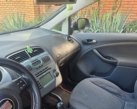 Сірий Сеат Altea, об'ємом двигуна 2 л та пробігом 235 тис. км за 6500 $, фото 3 на Automoto.ua