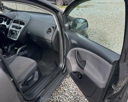 Сеат Altea 2011 у Львові на Automoto.ua Сірий Сеат Altea, об'ємом двигуна 1.6 л та пробігом 290 тис. км за 7100 $, фото 11 на Automoto.ua