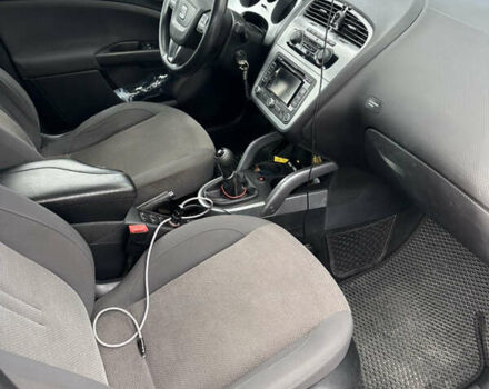 Сеат Altea 2011 у Львові на Automoto.ua Сірий Сеат Altea, об'ємом двигуна 1.6 л та пробігом 290 тис. км за 7100 $, фото 12 на Automoto.ua