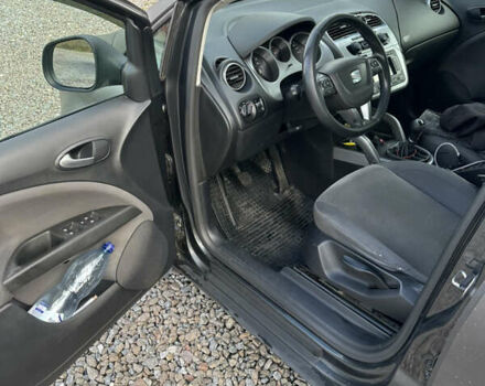 Сеат Altea 2011 у Львові на Automoto.ua Сірий Сеат Altea, об'ємом двигуна 1.6 л та пробігом 290 тис. км за 7100 $, фото 17 на Automoto.ua