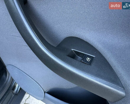 Сірий Сеат Altea, об'ємом двигуна 1.4 л та пробігом 179 тис. км за 5999 $, фото 91 на Automoto.ua