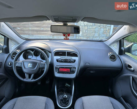 Сірий Сеат Altea, об'ємом двигуна 1.4 л та пробігом 179 тис. км за 5999 $, фото 3 на Automoto.ua