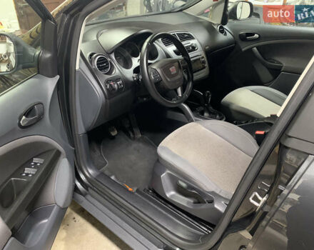 Сірий Сеат Altea, об'ємом двигуна 1.4 л та пробігом 179 тис. км за 6700 $, фото 3 на Automoto.ua