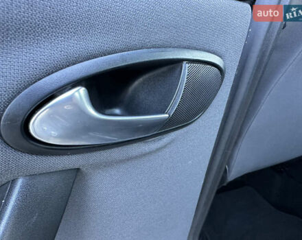 Сірий Сеат Altea, об'ємом двигуна 1.4 л та пробігом 179 тис. км за 5999 $, фото 87 на Automoto.ua