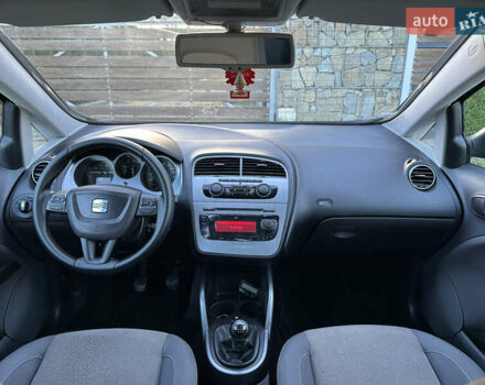 Сірий Сеат Altea, об'ємом двигуна 1.4 л та пробігом 179 тис. км за 5999 $, фото 96 на Automoto.ua