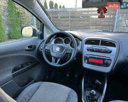 Сірий Сеат Altea, об'ємом двигуна 1.4 л та пробігом 179 тис. км за 5999 $, фото 97 на Automoto.ua