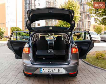 Сірий Сеат Altea, об'ємом двигуна 1.2 л та пробігом 193 тис. км за 7000 $, фото 25 на Automoto.ua