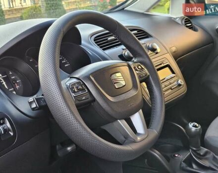 Сірий Сеат Altea, об'ємом двигуна 1.6 л та пробігом 217 тис. км за 6999 $, фото 55 на Automoto.ua