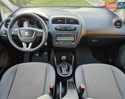 Сірий Сеат Altea, об'ємом двигуна 1.6 л та пробігом 217 тис. км за 6999 $, фото 62 на Automoto.ua