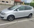 Сірий Сеат Altea, об'ємом двигуна 1.98 л та пробігом 205 тис. км за 10000 $, фото 4 на Automoto.ua