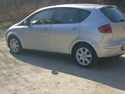 Сірий Сеат Altea, об'ємом двигуна 1.4 л та пробігом 402 тис. км за 3500 $, фото 1 на Automoto.ua