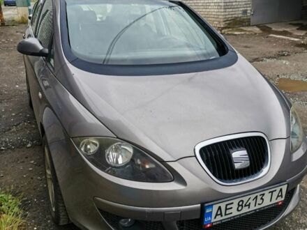 Сірий Сеат Altea, об'ємом двигуна 1.6 л та пробігом 200 тис. км за 5200 $, фото 1 на Automoto.ua