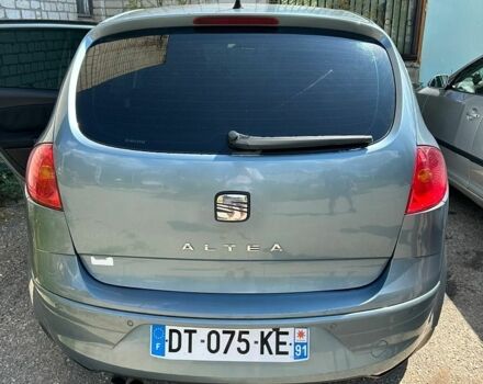 Сірий Сеат Altea, об'ємом двигуна 1.98 л та пробігом 250 тис. км за 3100 $, фото 1 на Automoto.ua
