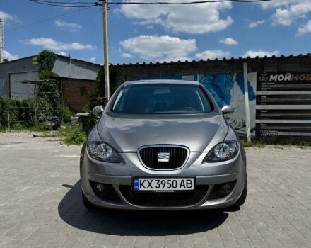 Сірий Сеат Altea, об'ємом двигуна 1.6 л та пробігом 217 тис. км за 3990 $, фото 1 на Automoto.ua
