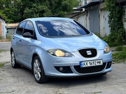 Сірий Сеат Altea, об'ємом двигуна 1.6 л та пробігом 250 тис. км за 4600 $, фото 1 на Automoto.ua