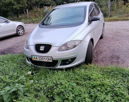 Сірий Сеат Altea, об'ємом двигуна 1.6 л та пробігом 263 тис. км за 4250 $, фото 1 на Automoto.ua