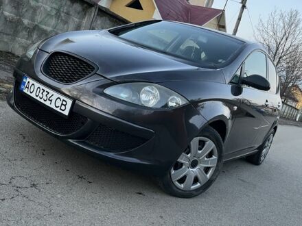 Сеат Altea 2005 у Мукачеве на Automoto.ua Сірий Сеат Altea, об'ємом двигуна 1.6 л та пробігом 272 тис. км за 4200 $, фото 1 на Automoto.ua