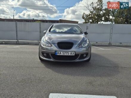 Сеат Altea 2005 у Києві на Automoto.ua Сірий Сеат Altea, об'ємом двигуна 1.97 л та пробігом 192 тис. км за 6500 $, фото 1 на Automoto.ua