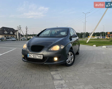Сірий Сеат Altea, об'ємом двигуна 1.97 л та пробігом 286 тис. км за 5599 $, фото 1 на Automoto.ua