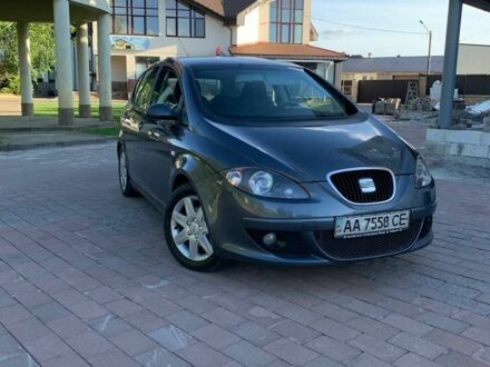 Сірий Сеат Altea, об'ємом двигуна 1.6 л та пробігом 687 тис. км за 4000 $, фото 1 на Automoto.ua