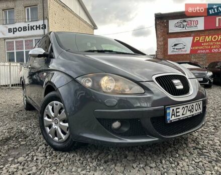 Сірий Сеат Altea, об'ємом двигуна 1.6 л та пробігом 281 тис. км за 4900 $, фото 1 на Automoto.ua