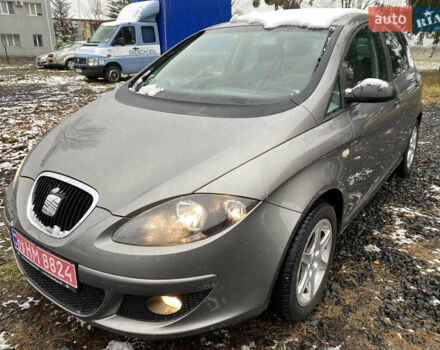 Серый Сеат Алтеа, объемом двигателя 1.6 л и пробегом 240 тыс. км за 5500 $, фото 1 на Automoto.ua
