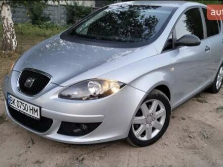 Сеат Алтеа 2006 в Ровно на Automoto.ua Серый Сеат Алтеа, объемом двигателя 1.9 л и пробегом 289 тыс. км за 4500 $, фото 1 на Automoto.ua