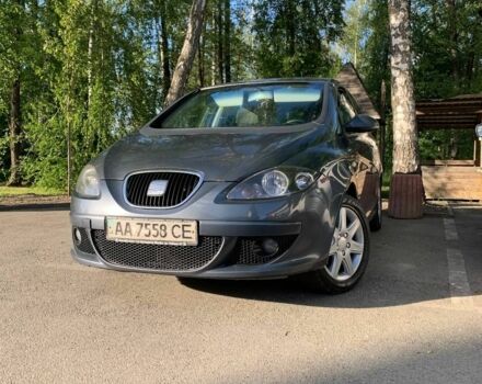 Сірий Сеат Altea, об'ємом двигуна 1.6 л та пробігом 680 тис. км за 2905 $, фото 1 на Automoto.ua