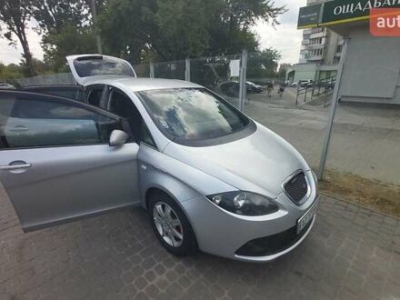 Сірий Сеат Altea, об'ємом двигуна 2 л та пробігом 230 тис. км за 4900 $, фото 1 на Automoto.ua