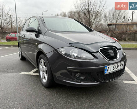 Серый Сеат Алтеа, объемом двигателя 1.6 л и пробегом 207 тыс. км за 4600 $, фото 1 на Automoto.ua