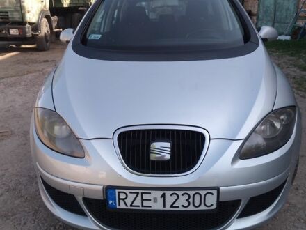 Серый Сеат Алтеа, объемом двигателя 2 л и пробегом 365 тыс. км за 2100 $, фото 1 на Automoto.ua