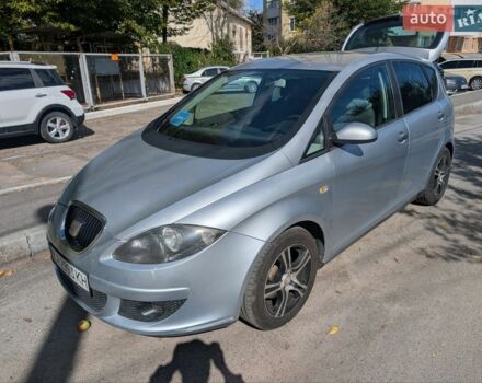 Сірий Сеат Altea, об'ємом двигуна 1.6 л та пробігом 280 тис. км за 4000 $, фото 1 на Automoto.ua