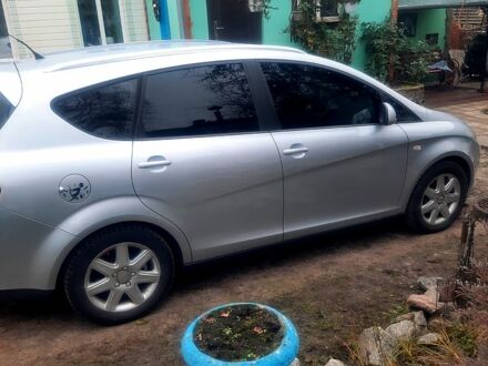 Сірий Сеат Altea, об'ємом двигуна 1.6 л та пробігом 211 тис. км за 7200 $, фото 1 на Automoto.ua