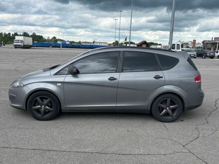Сірий Сеат Altea, об'ємом двигуна 1.9 л та пробігом 330 тис. км за 5500 $, фото 1 на Automoto.ua