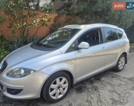 Сірий Сеат Altea, об'ємом двигуна 2 л та пробігом 235 тис. км за 6500 $, фото 1 на Automoto.ua