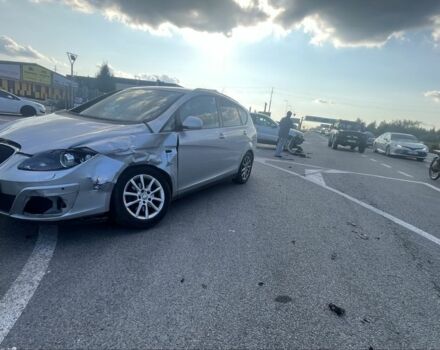 Сірий Сеат Altea, об'ємом двигуна 1.4 л та пробігом 240 тис. км за 3500 $, фото 1 на Automoto.ua