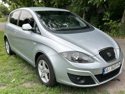 Сеат Алтеа 2010 в Белой Церкве на Automoto.ua Серый Сеат Алтеа, объемом двигателя 1.6 л и пробегом 244 тыс. км за 6100 $, фото 1 на Automoto.ua
