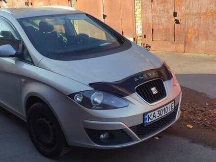 Сірий Сеат Altea, об'ємом двигуна 1.6 л та пробігом 238 тис. км за 7100 $, фото 1 на Automoto.ua