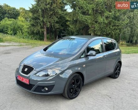 Сірий Сеат Altea, об'ємом двигуна 1.4 л та пробігом 172 тис. км за 7500 $, фото 1 на Automoto.ua