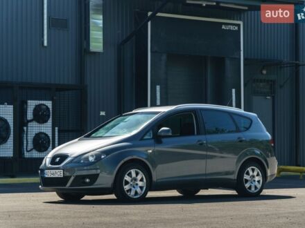 Сірий Сеат Altea, об'ємом двигуна 1.98 л та пробігом 282 тис. км за 8200 $, фото 1 на Automoto.ua